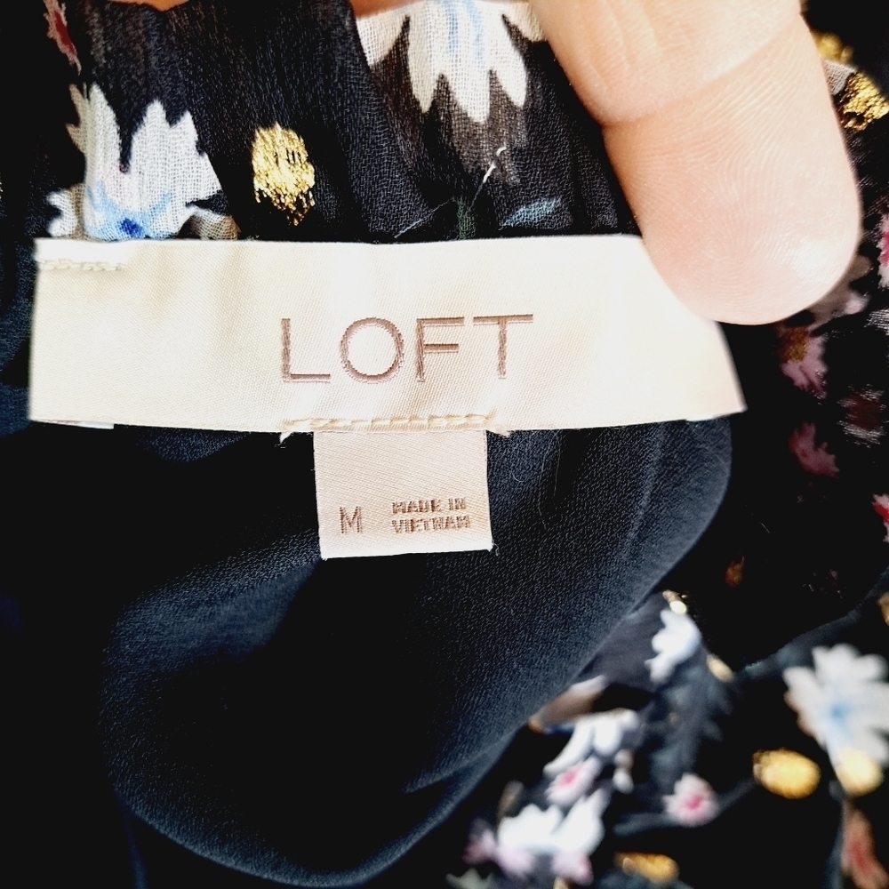 Loft Floral Tiered Chiffon‎ Metallic Dot Ruffle Neckline Flowy Blouse - Picture 7 of 9